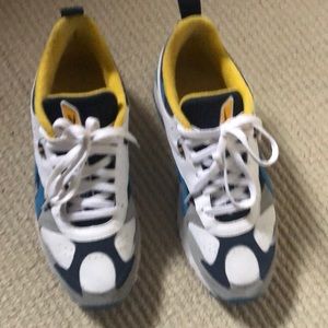 Reebok shoes   Like new